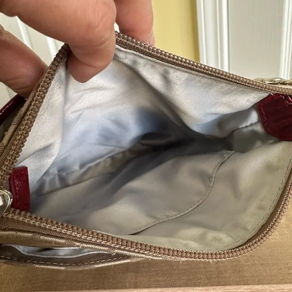 #6. Coach Daisy Sateen Signature Khaki & Red Crossbody Bag, Excellent Condition - Picture 14 of 15